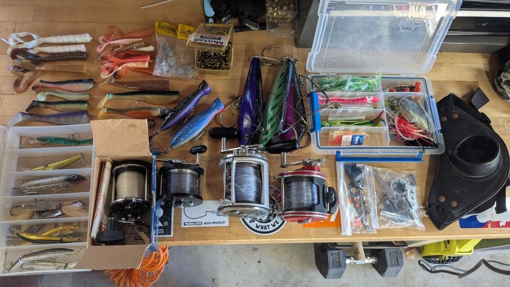Saltwater Fishing Reels Lures Lot