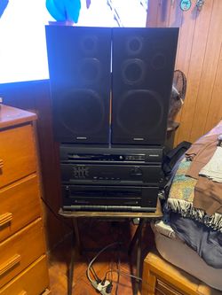 Magnavox home stereo