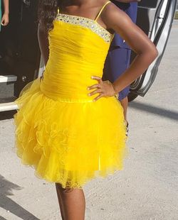 Yellow junior prom dress