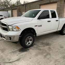2015 DODGE RAM 1500 Turbo Diesel Crew Cab Pickup 