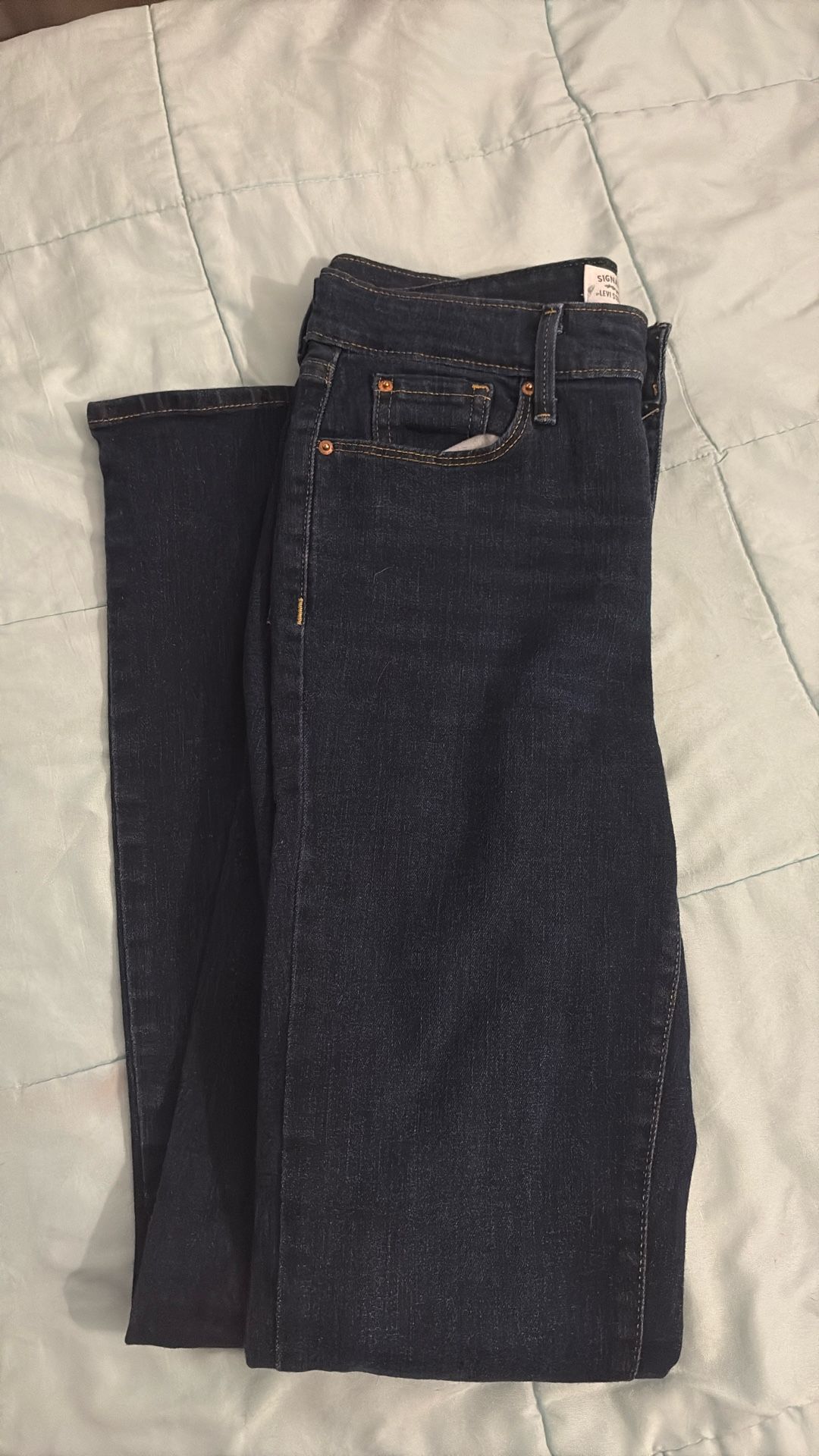 Levi Mid Rise Bootcut Jeans