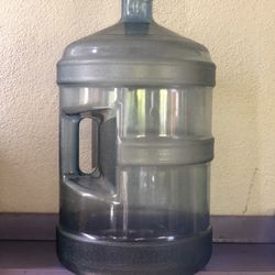 5 gallon refillable water bottle