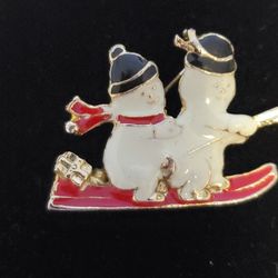 Vintage Off White Cream Goldtone Enamel Snowmen Pin