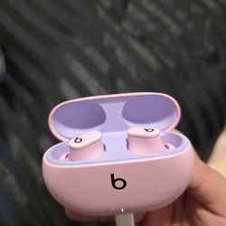 Beats Studio Buds