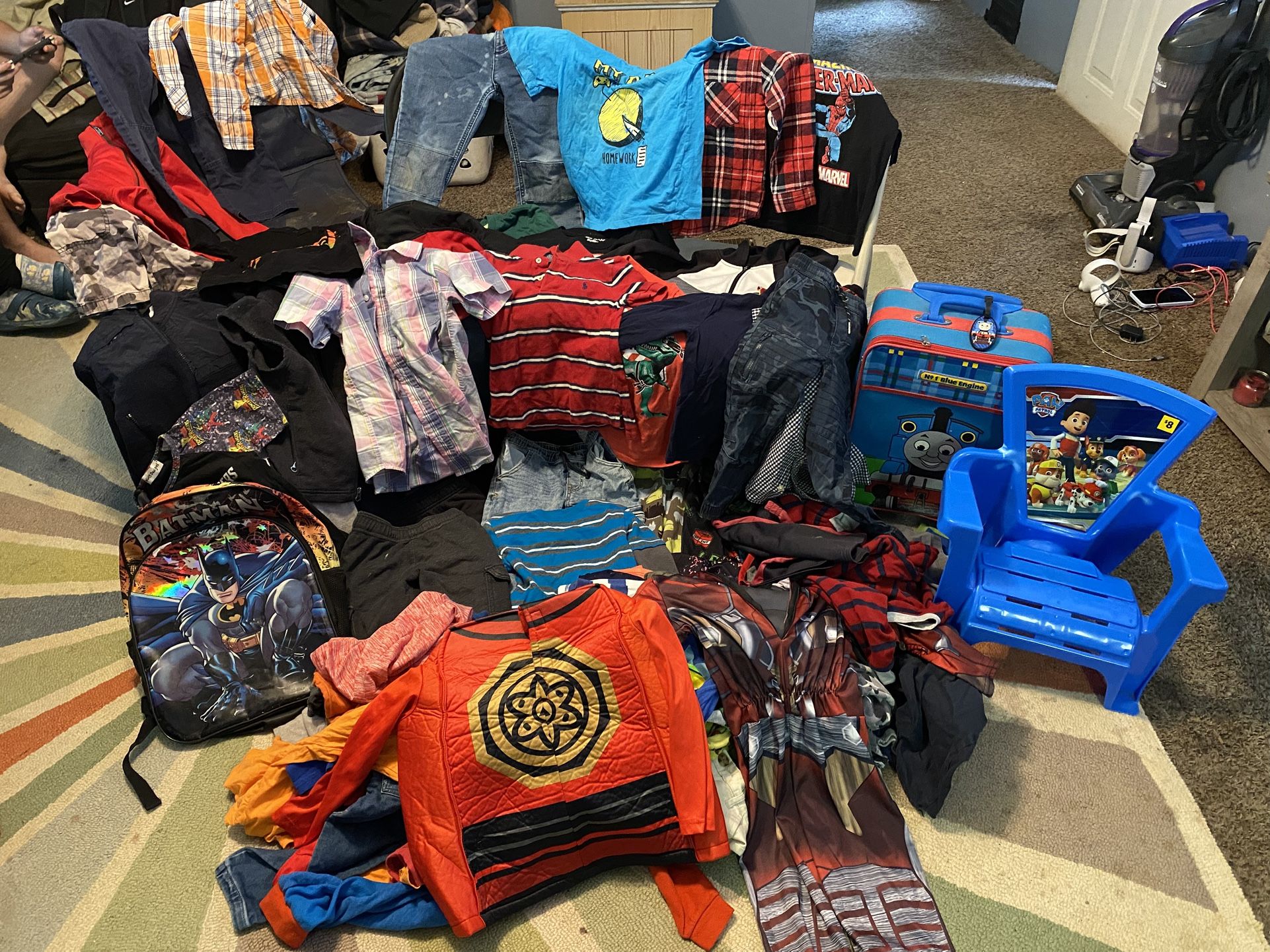 Assorted Boys Clothes Mostly 6-7 And Smaller