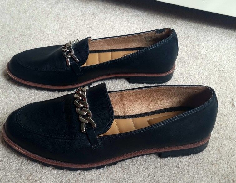  Me Too women's black loafers Size 7.5 US