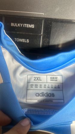 Messi jersey in a size 2xl