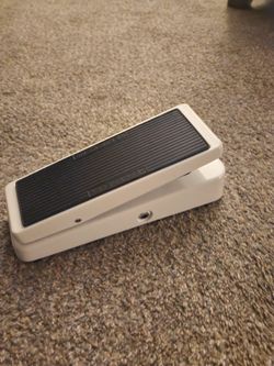 Dunlop Cry Baby Bass Pedal