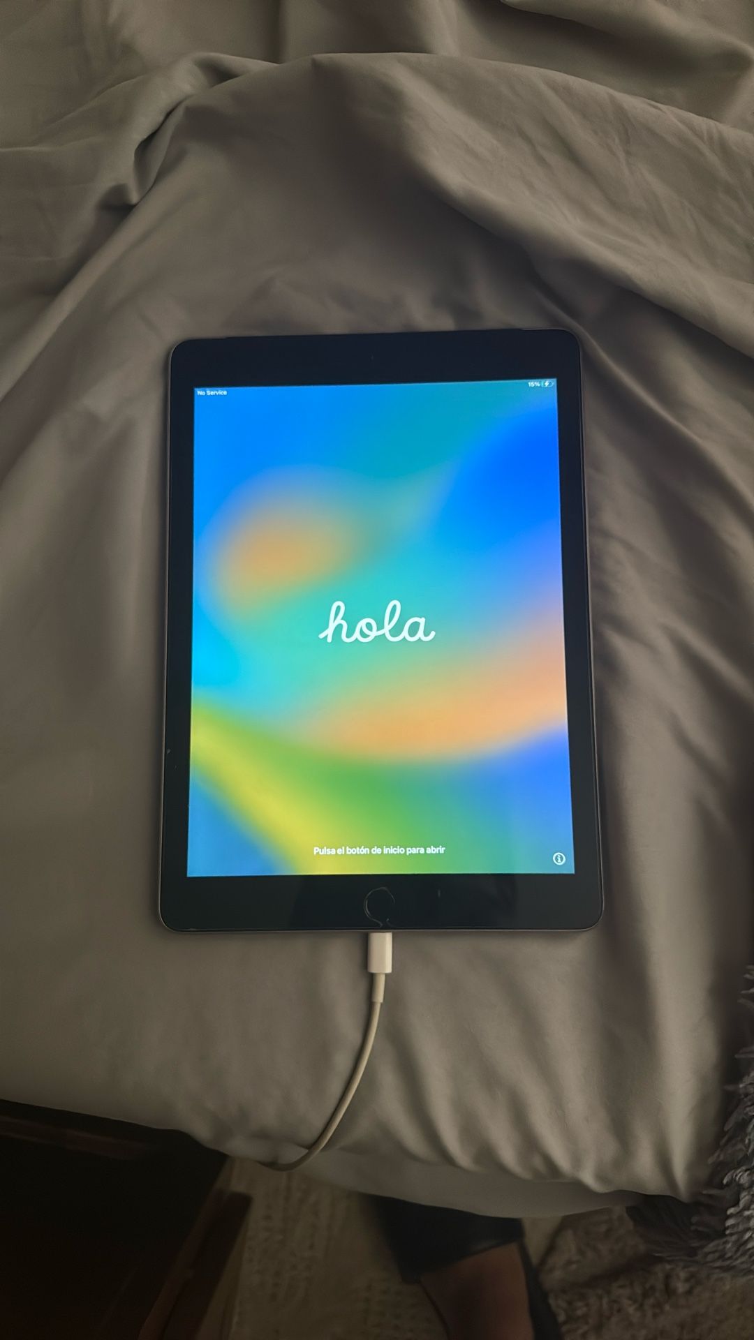 iPad 5th Gen With Cellular 32GB