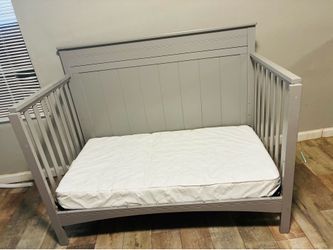 Toddler bed