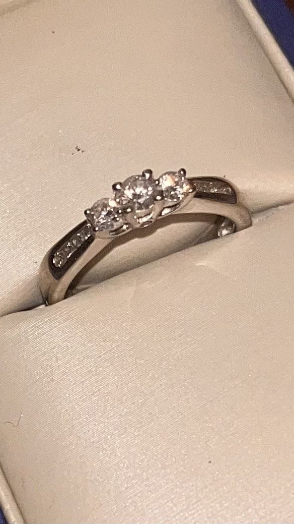 White Gold Wedding Ring With Natural Diamonds