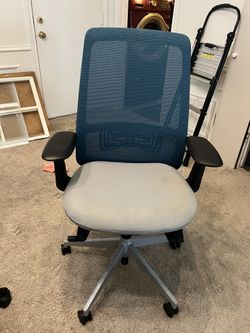 Haworth “Soji” Task Chair (model 127-1400)