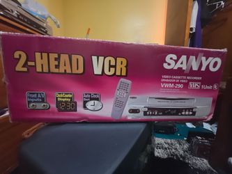 Sanyo VCR in box-tested and working