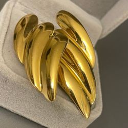 Napier Screw Back Vintage Earrings 
