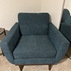 Pair of Stylish Sitting Chairs – Comfortable & Chic