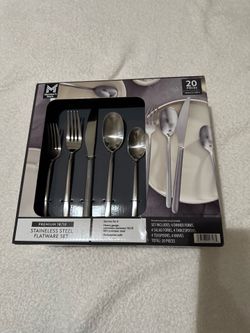 Members Mark Cutlery set