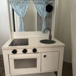 IKEA Kids Kitchen / 