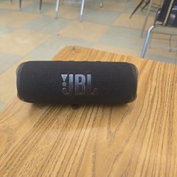 JBL Flip6 Speaker