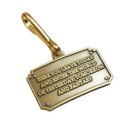 Disneyland ENTRANCE PLAQUE Zipper Pull Clip