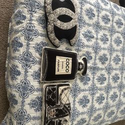 Decorative Pillows