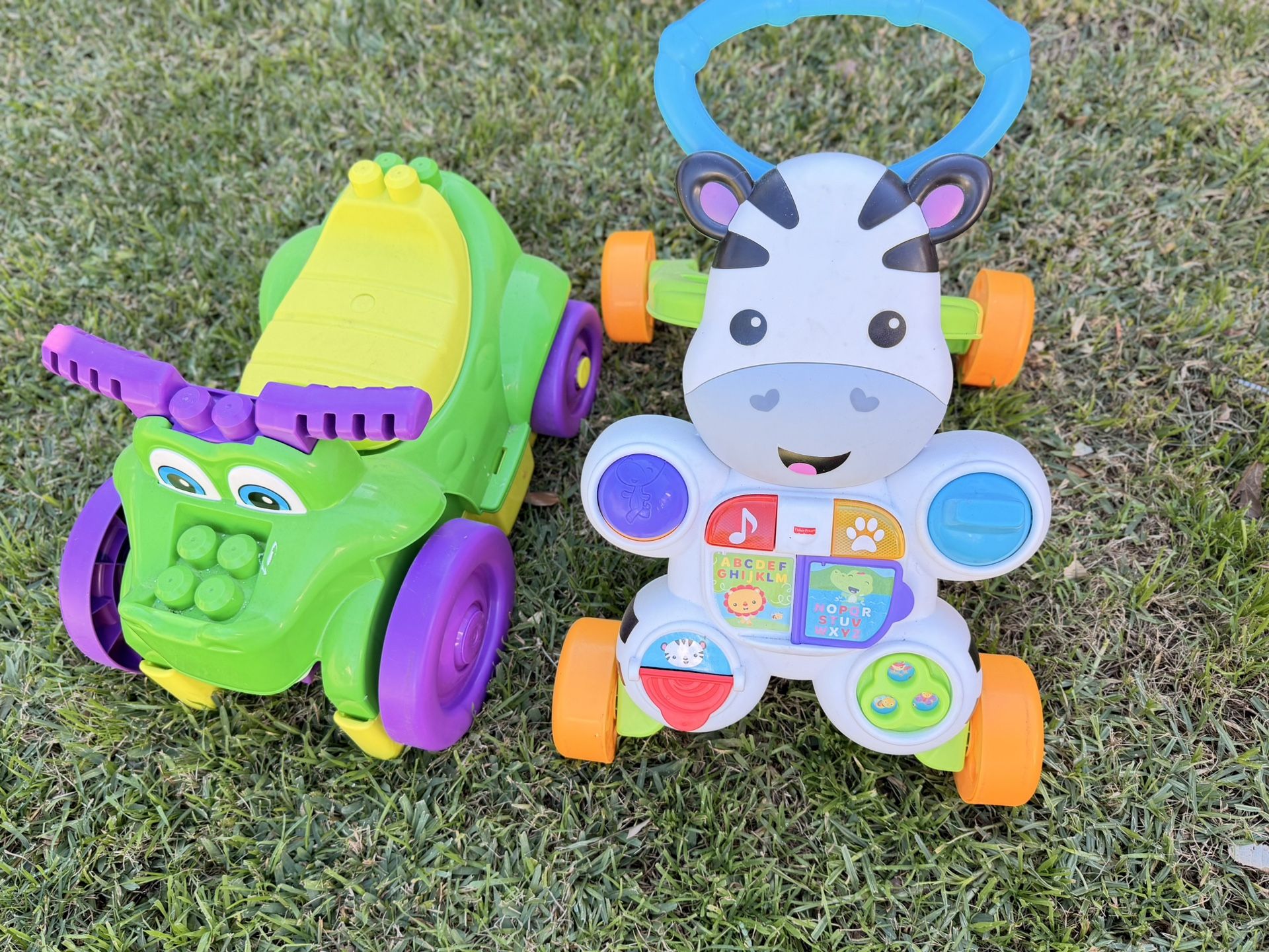 Toys Both $15 Pick Up In Fontana Near Foothil & Citrus Both Good Conditon