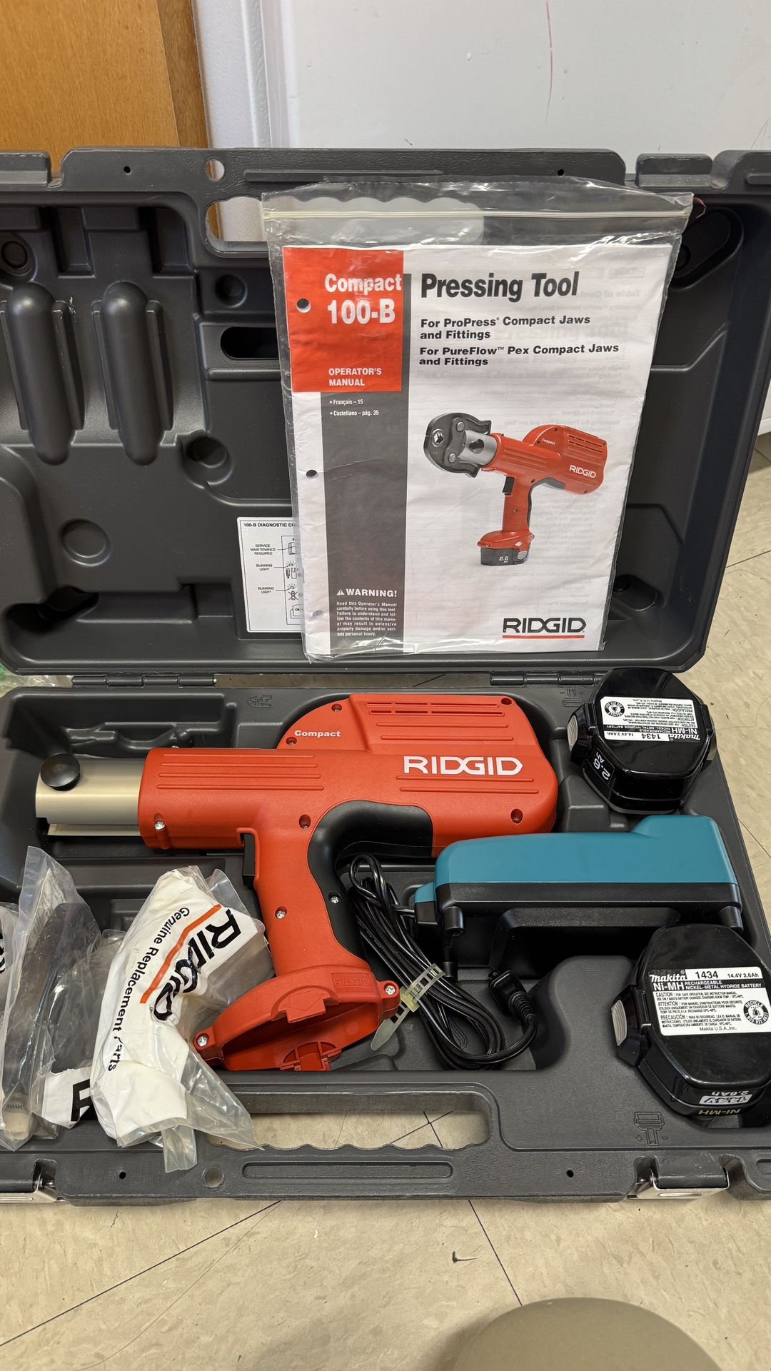 Ridgid Propress Compact Tool With 3 Jaw( Like New)