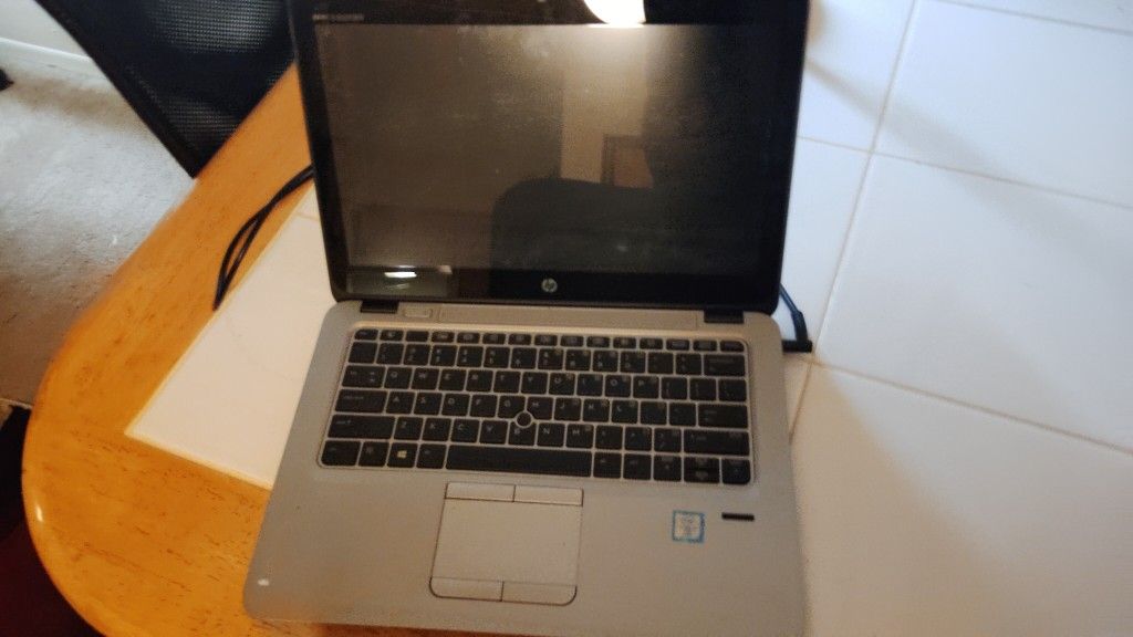 HP Elite Laptop $160. i7 16gb Ram.