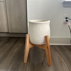 Adjustable Plant Stand