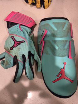 Baseball equipment