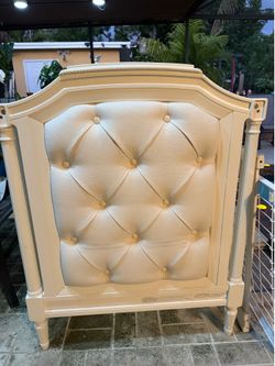 Crib in very good condition