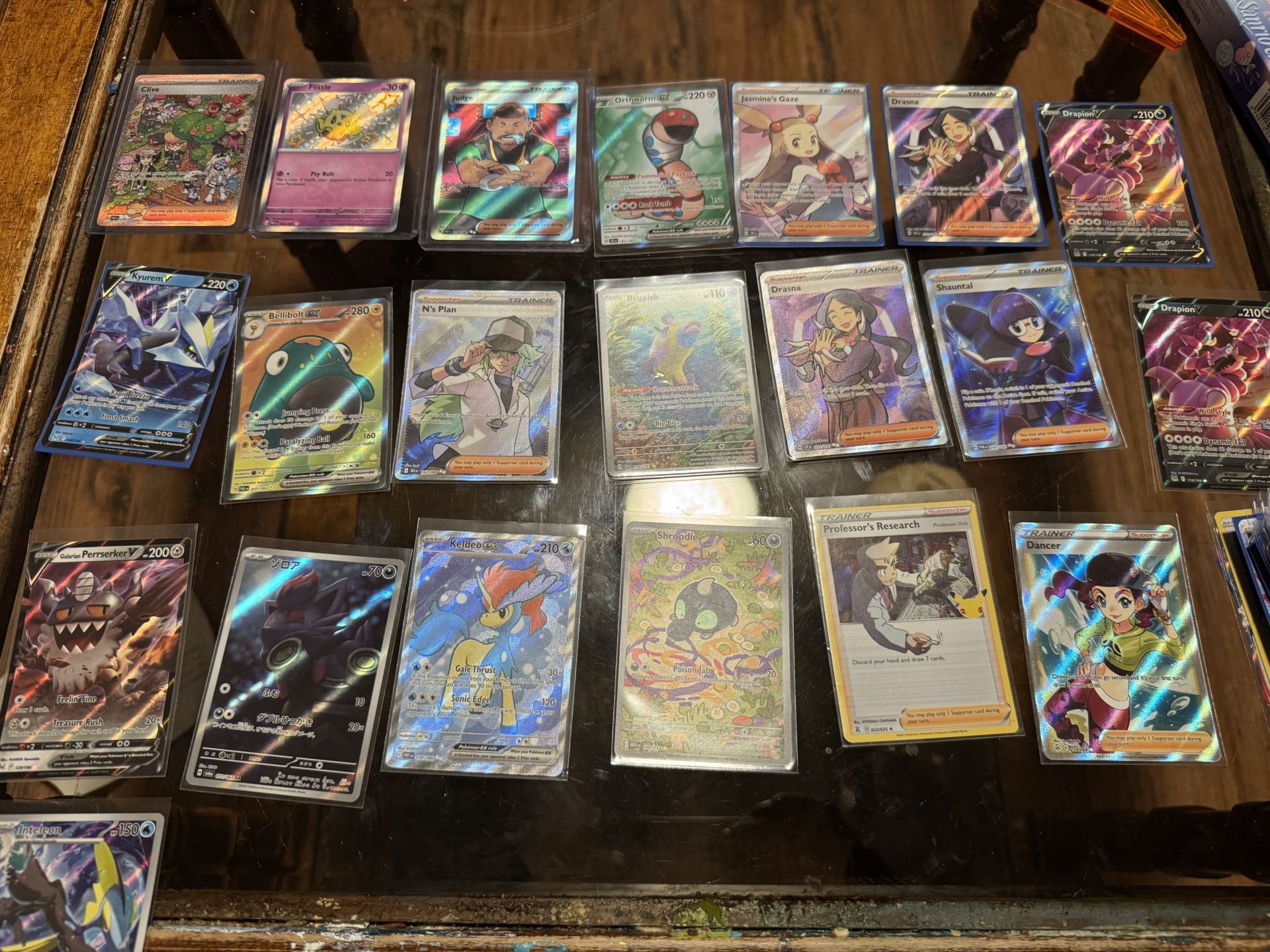 Pokémon Cards Illustration And A Lot Of Ex 
