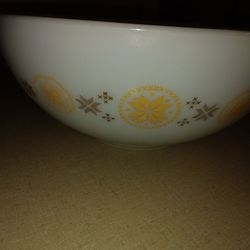 Vintage Pyrex Town And Country Cinderella  Bowl 404