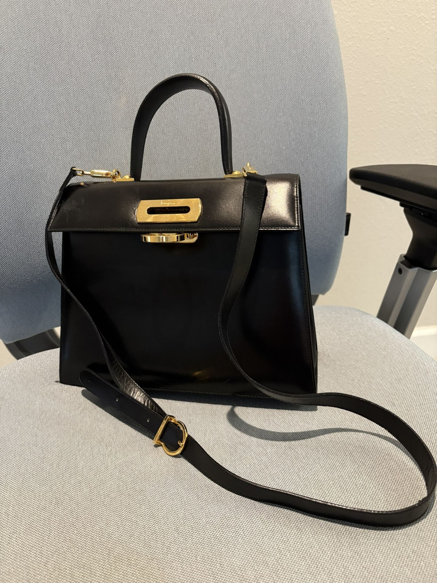 SALVATORE FERRAGAMO Vintage Gancini Handbag