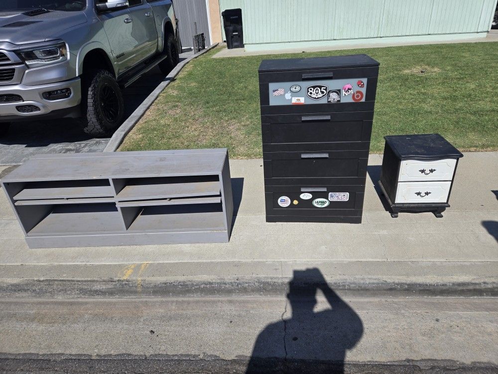 Dressers And Draws