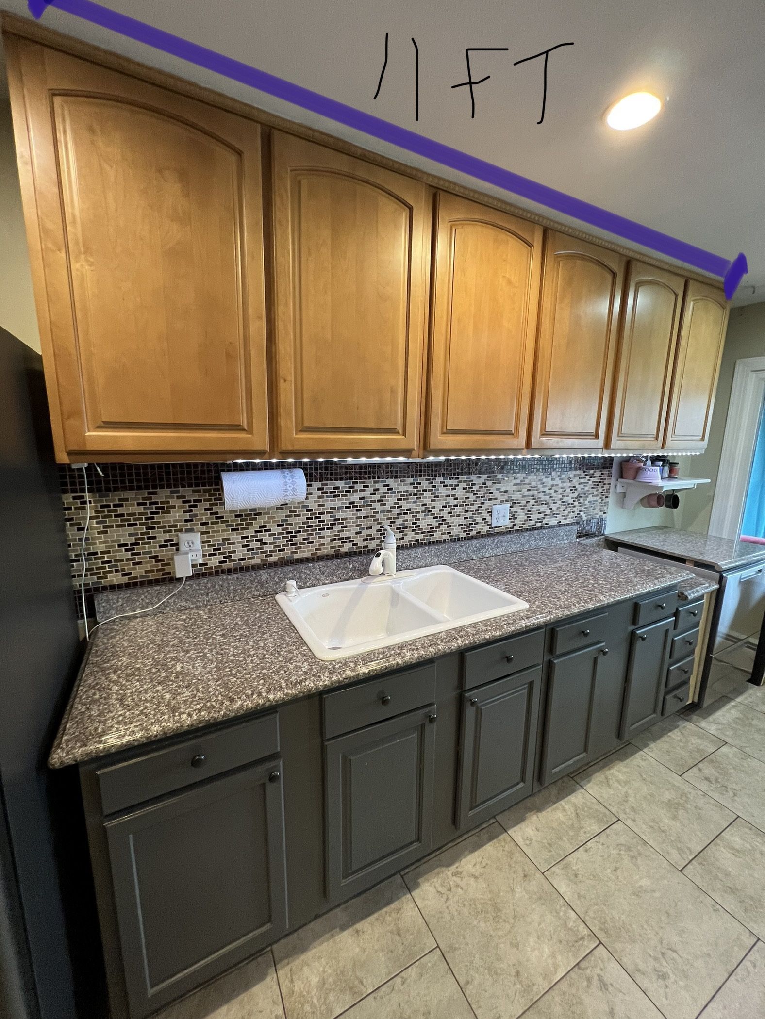 Kitchen Cabinet And Appliances