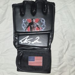 Anthony Pettis Autographed Signed UFC Custom Glove Beckett Certified