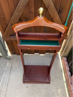 Vintage Bombay Company Mahogany Wood Valet Stand Butler Suit Hanger Rack N73