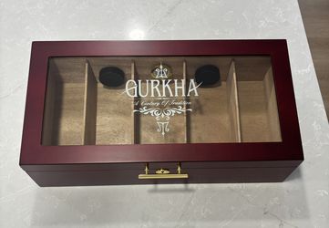 Cigar humidor (Gurkha)