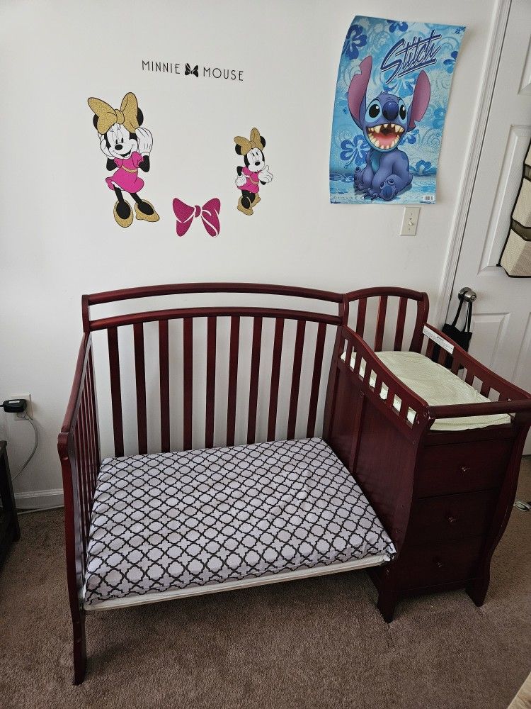 Small Baby Crib/toddler Bed