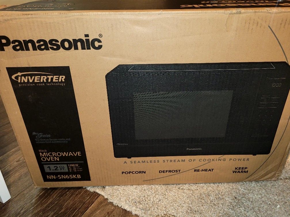 SALE $35!! NIB Panasonic NN-SN65KB Microwave Oven with Inverter Technology 1200W, 1.2 cu.ft. Small Genius Sensor Blacke