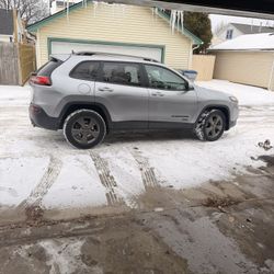 2016 Jeep Cherokee