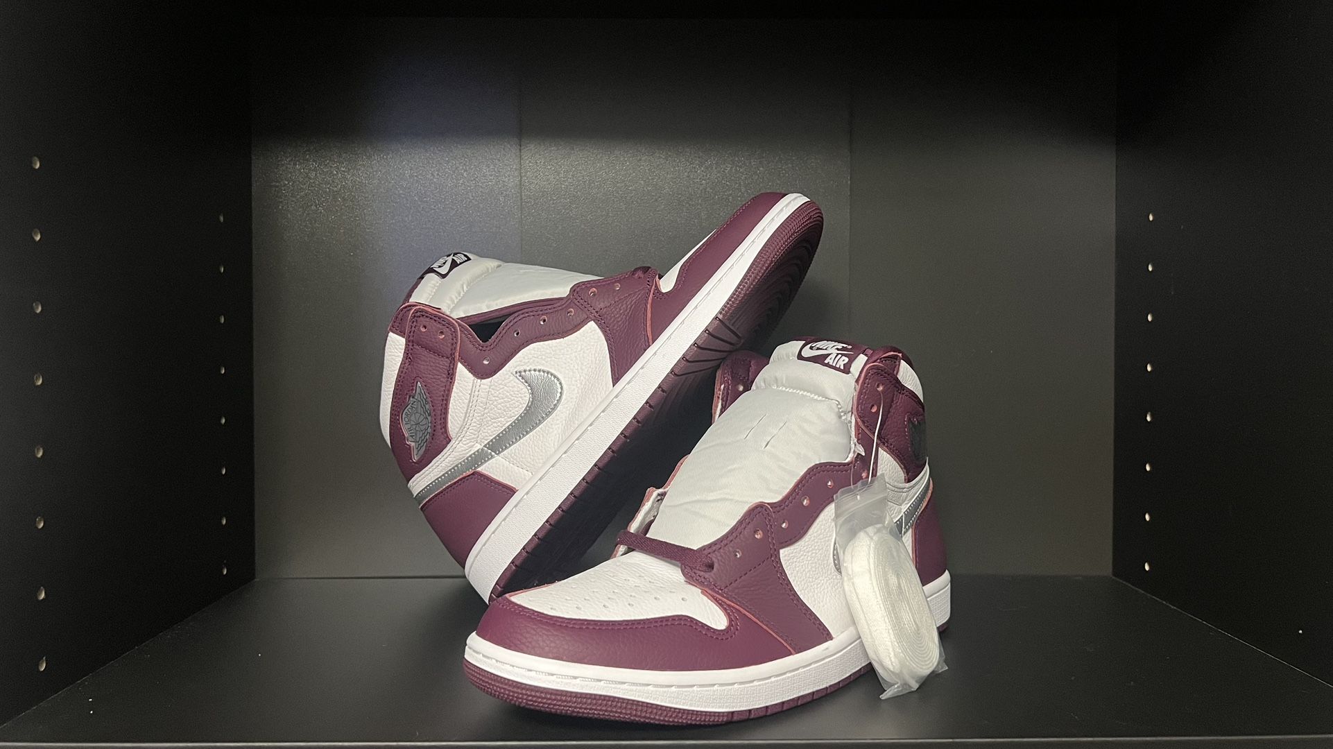 Jordan 1 “Bordeaux” Size 10.5