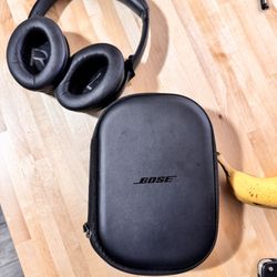 Bose QuietComfort 35 II Wireless Noise-Canceling Headphones