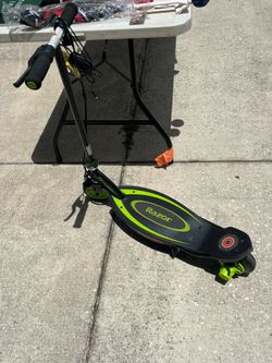 Electric razor scooter