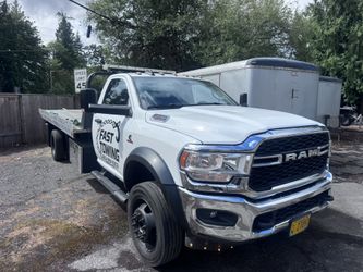 2019 Dodge Ram 5500 4x4 Rollback Tow Truck