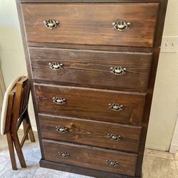 Solid Pine Wood Dresser. With 5 Working Drawers