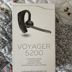 Platronics Voyager 5200 Bluetooth Single-Ear (Monaural) Headset
