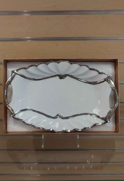 Oval Porcelain _ Platter / Dish / Plate / Vase / Tray ( NEW ) white & Silver