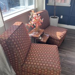2- Accent used Chairs In Great Condition 