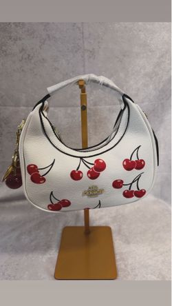 Coach Half Moon Bag 🩷✨